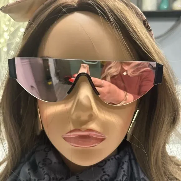 WOMEN’S Puma Sunglasses   - Picture 3 of 8